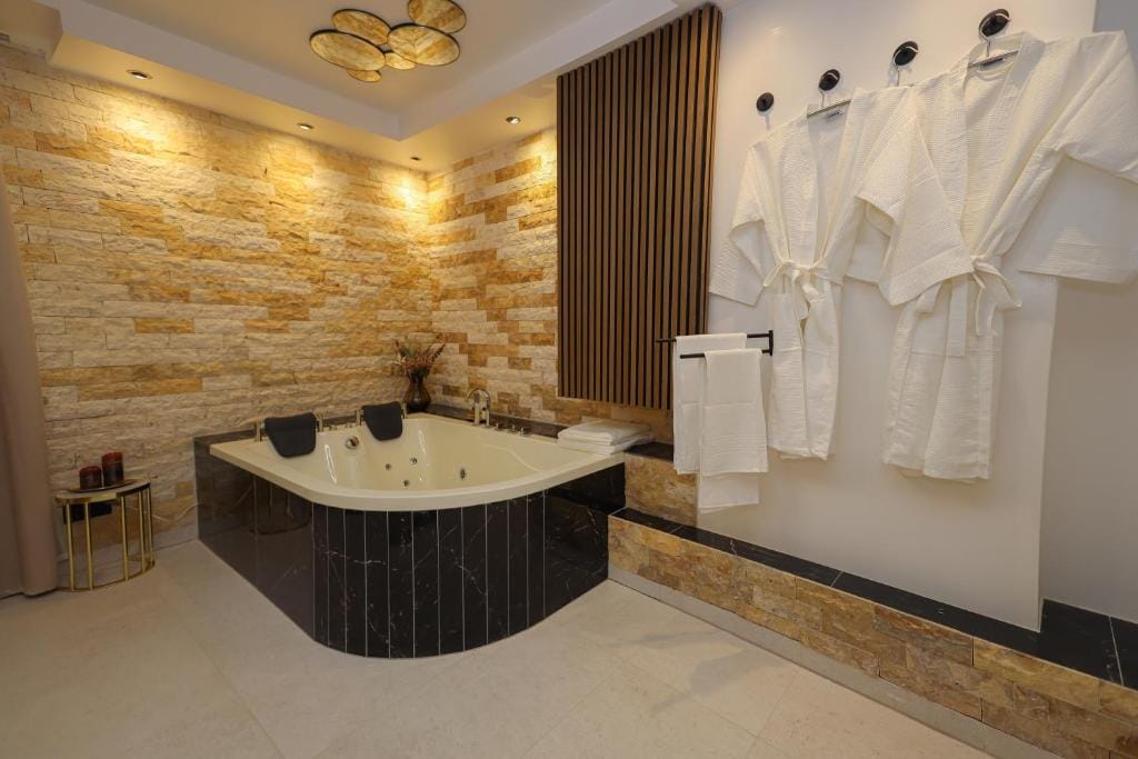 Suites Aix la Chapelle, Exclusive Apartments, Wellness and more, Aachen City - null-star hotel in Aachen, Aachen - photo 1