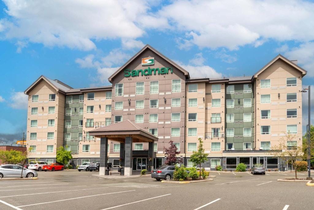 Sandman Hotel Abbotsford Airport - Hotel de 3 estrellas en Abbotsford, Abbotsford - photo 1
