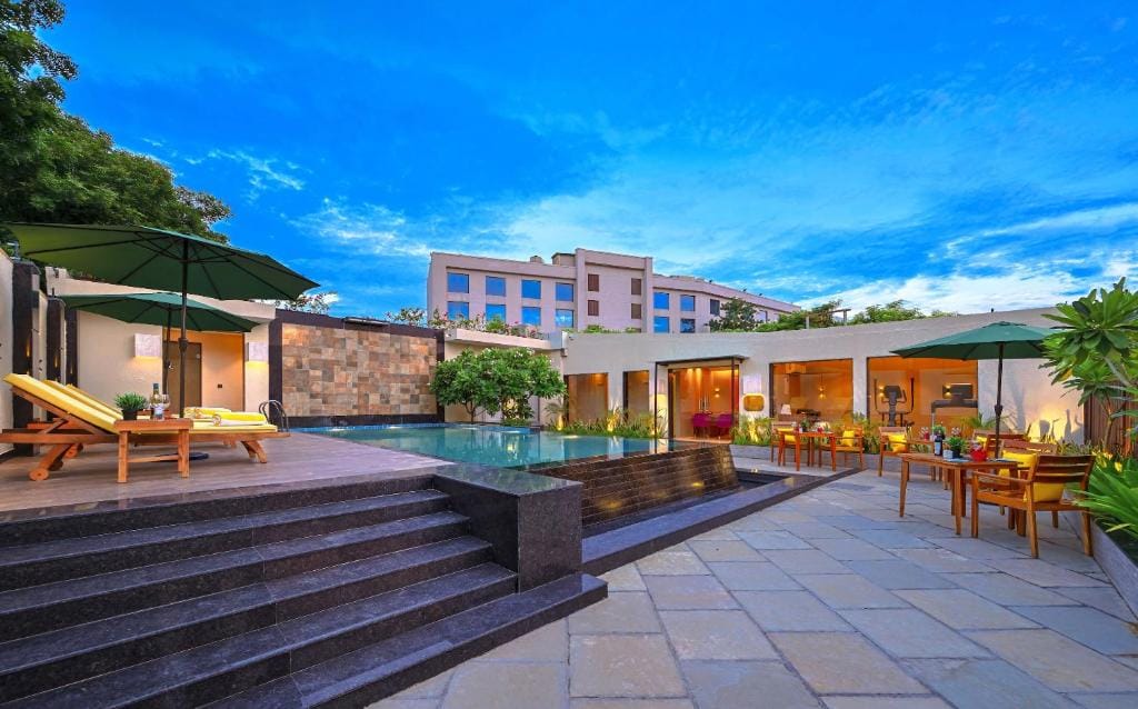 Royale Sarovar Portico Agra - 4-star hotel in Agra, Agra - photo 1