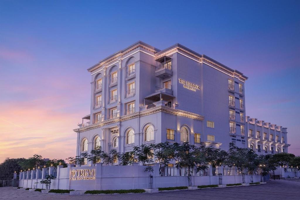 Hotel Hillock Ahmedabad - 4-star hotel in Ahmedabad, Ahmedabad - photo 1