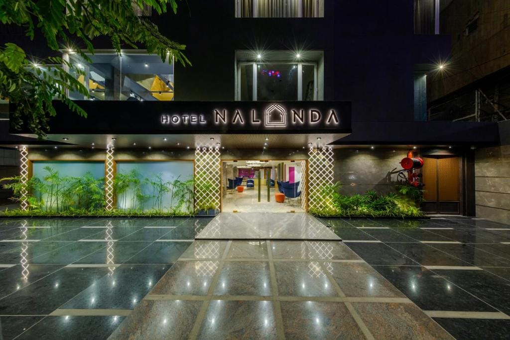 Hotel Nalanda - 3-star hotel in Ahmedabad, Ahmedabad - photo 1