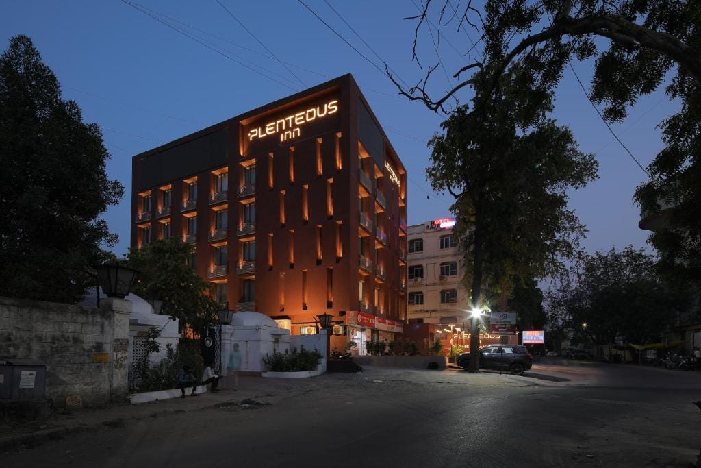 Plenteous Inn - 3-star hotel in Ahmedabad, Ahmedabad - photo 1