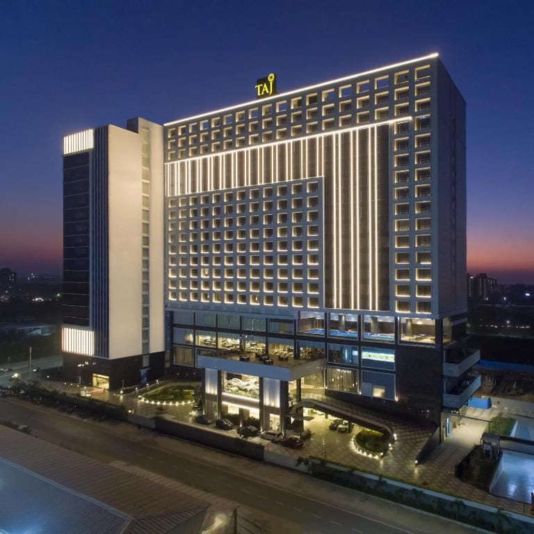 Taj Skyline Ahmedabad - 5-star hotel in Ahmedabad, Ahmedabad - photo 1