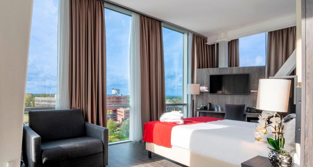 PLAZA Premium Almere - 4-star hotel in Almere, Almere - photo 1