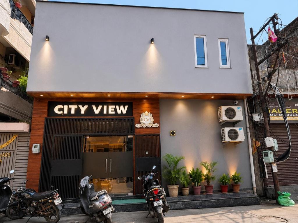 City View With Garden -5 Mins Walk From GOLDEN TEMPLE - 3-star hotel in Amritsar, Amritsar - photo 1