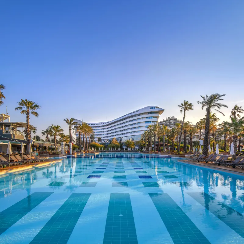 Piscina principal del Concorde De Luxe Resort, Lara Antalya