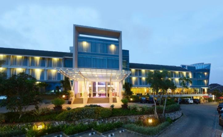 Emersia Hotel and Resort - 4-star hotel in Bandar Lampung, Bandar Lampung - photo 1