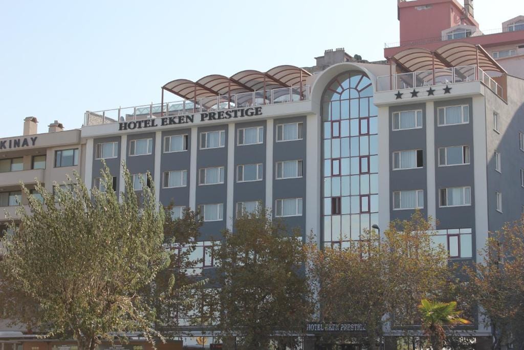 Hotel Eken Prestige - 4-star hotel in Bandırma, Bandırma - photo 1