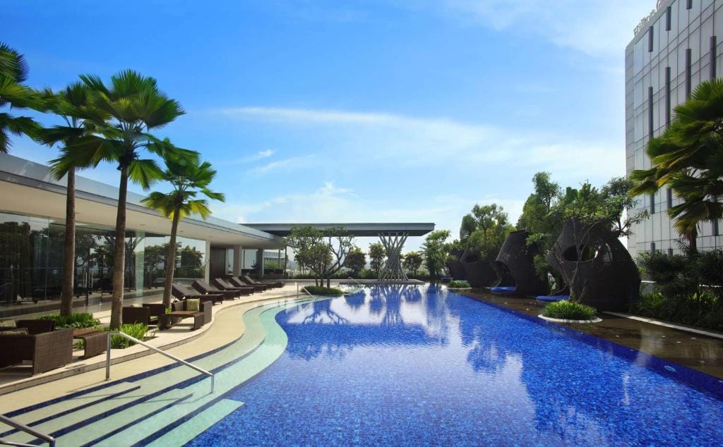 Hilton Bandung - 5-star hotel in Bandung, Bandung - photo 1