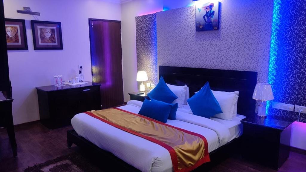 Hotel Comfort Inn Bl - 3-star hotel in Bareilly, Bareilly - photo 1