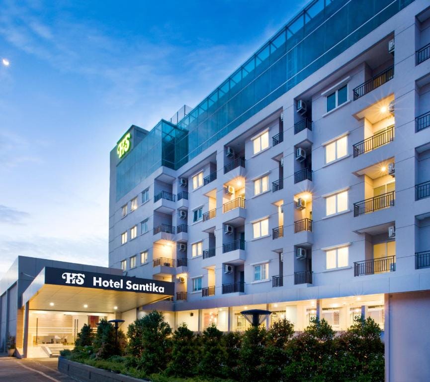 Hotel Santika Mega City Bekasi - 3-star hotel in Bekasi, Bekasi - photo 1