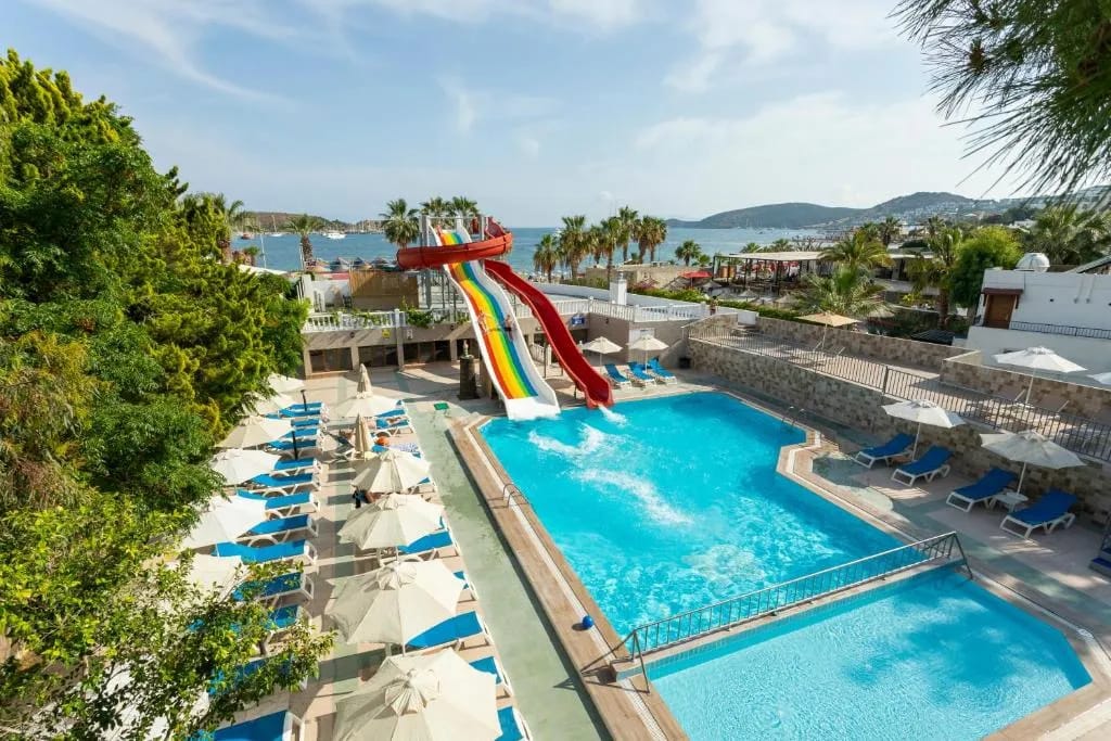 Parque aquático e piscina do Gumbet Anil Beach, Bodrum