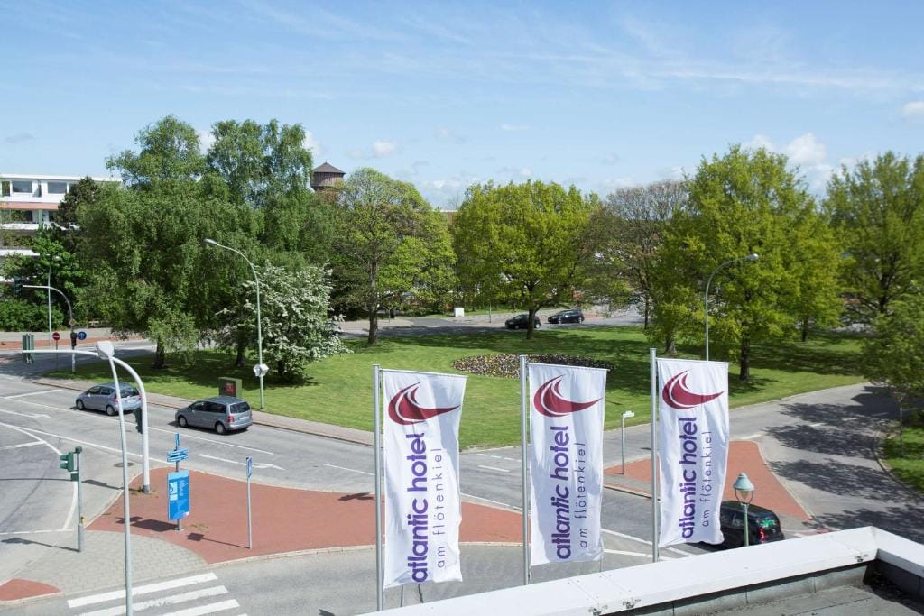 Atlantic Hotel am Floetenkiel - 3-star hotel in Bremerhaven, Bremerhaven - photo 1