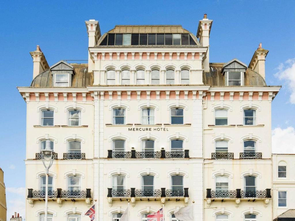 Mercure Brighton Seafront Hotel - 4-star hotel in Brighton & Hove, Brighton & Hove - photo 1