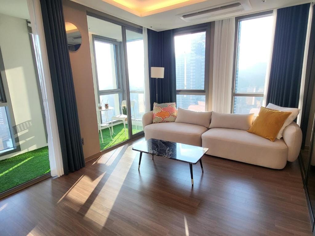 ELBON the stay Haeundae beach ocean view - null-star hotel in Busan, Busan - photo 1