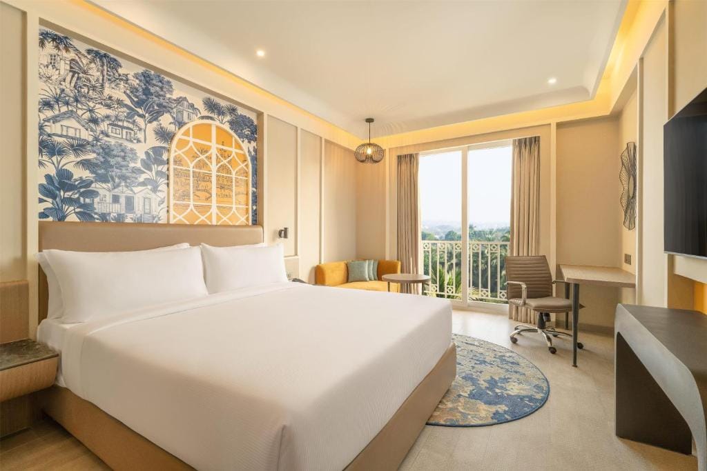 Hilton Garden Inn Goa Calangute - 5-star hotel in Calangute, Calangute - photo 1