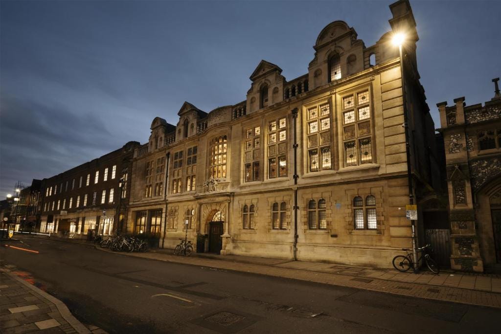 The Hobson Cambridge by Adina - 4-star hotel in Cambridge, Cambridge - photo 1