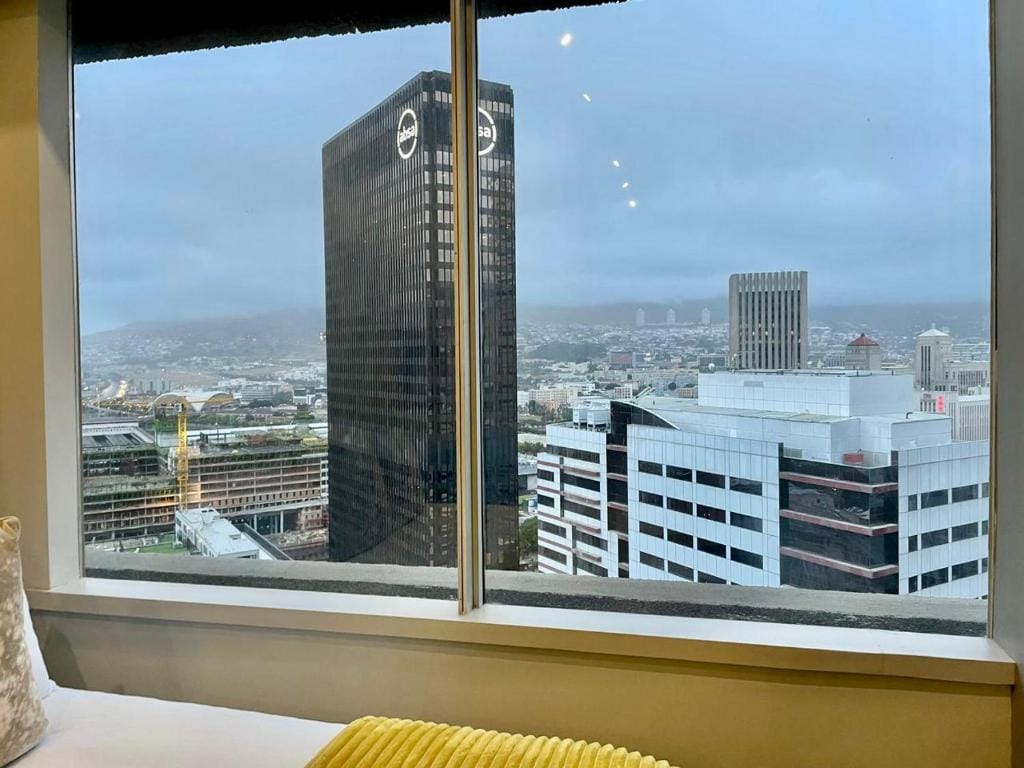 1728 at One Thibault - null-star hotel in Cape Town, Cape Town - photo 1
