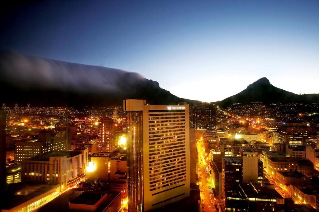 Southern Sun Cape Sun - 4-star hotel in Cape Town, Cape Town - photo 1