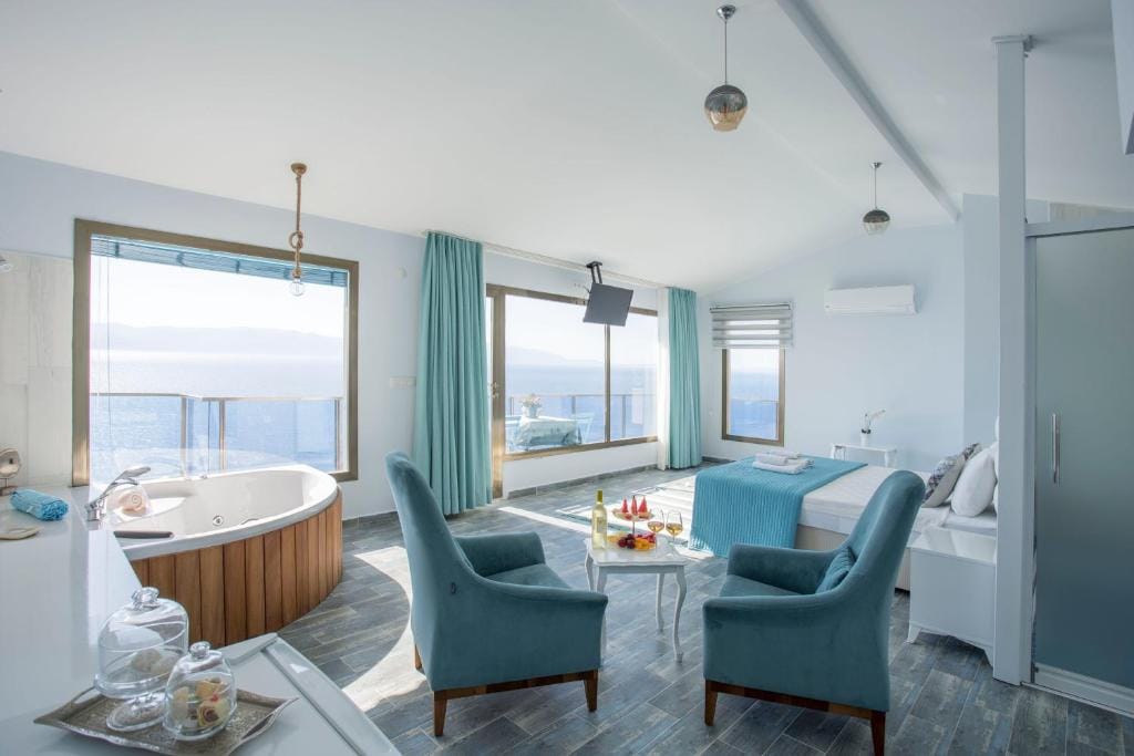 Fener Hotel Café & Kahvalti - null-star hotel in Cesme, Cesme - photo 1