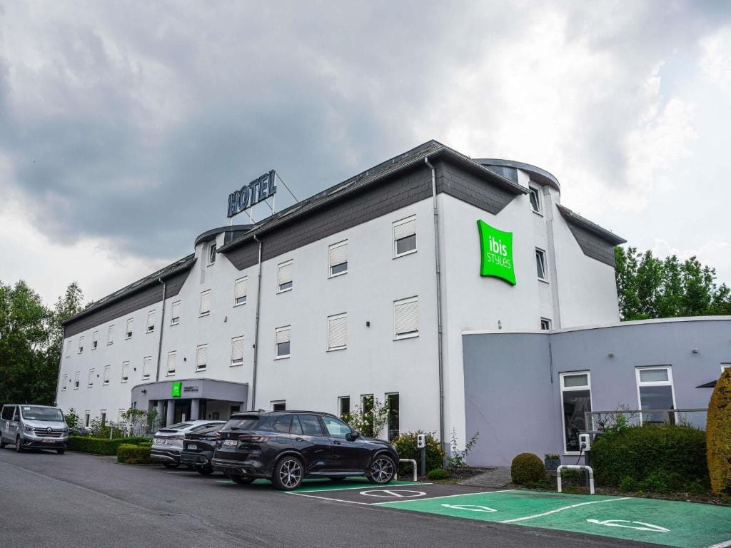 Ibis Styles Charleroi Airport Aero 44 - 3-star hotel in Charleroi, Charleroi - photo 1