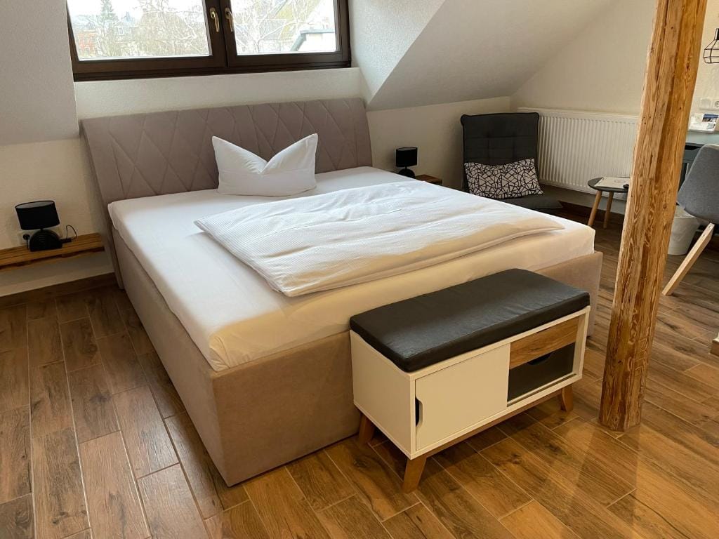 Avenue Das Gästehaus - Hotel de null estrellas en Chemnitz, Chemnitz - photo 1
