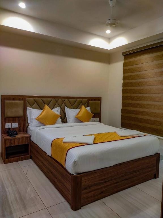 RR Mount Elite Suites - 3-star hotel in Chennai, Chennai - photo 1