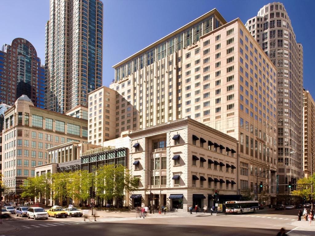 The Peninsula Chicago - 5-star hotel in Chicago, Chicago - photo 1