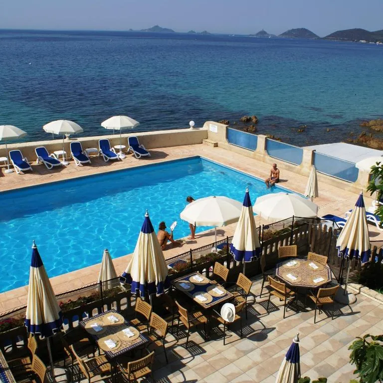 Vista do Hotel Stella Di Mare à beira-mar em Ajaccio, Córsega