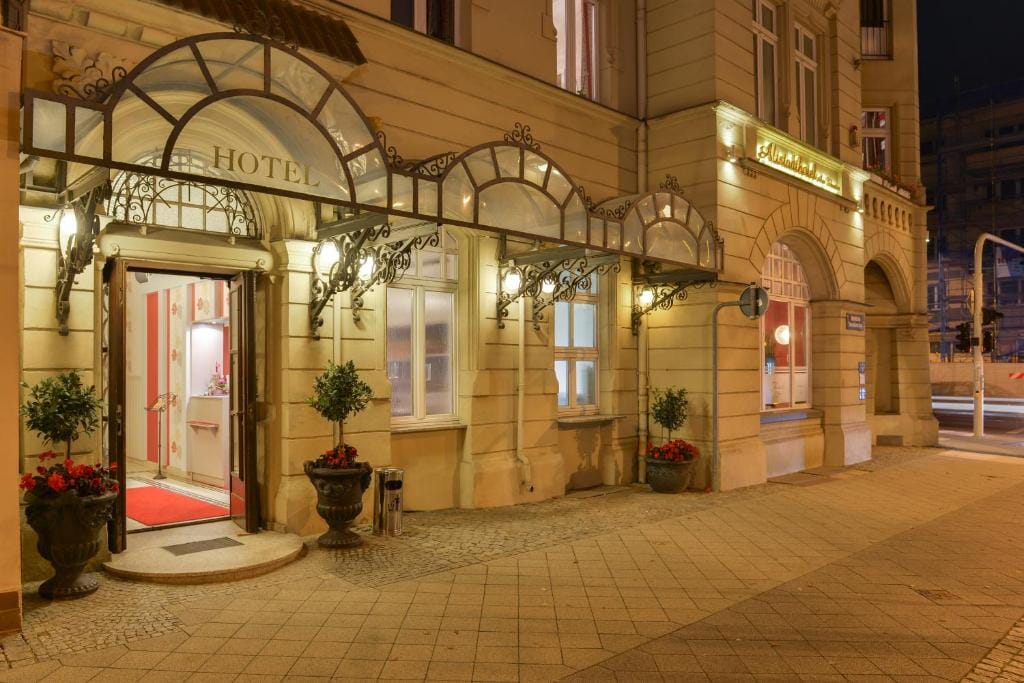 Altstadthotel Am Theater - null-star hotel in Cottbus, Cottbus - photo 1