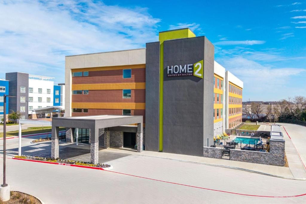Home2 Suites By Hilton Dallas I-30 Cockrell Hill - 3-star hotel in Dallas, Dallas - photo 1