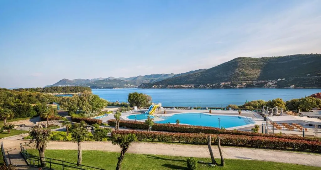 Exterior del hotel todo incluido Sunny Dubrovnik by Valamar