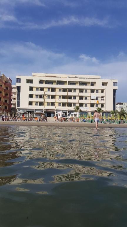 Joel Residence - null-star hotel in Durrës, Durrës - photo 1