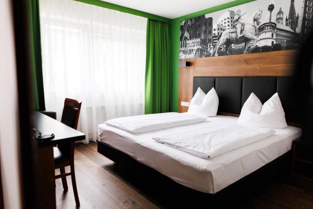Bellevue Hotel - 3-star hotel in Düsseldorf, Düsseldorf - photo 1