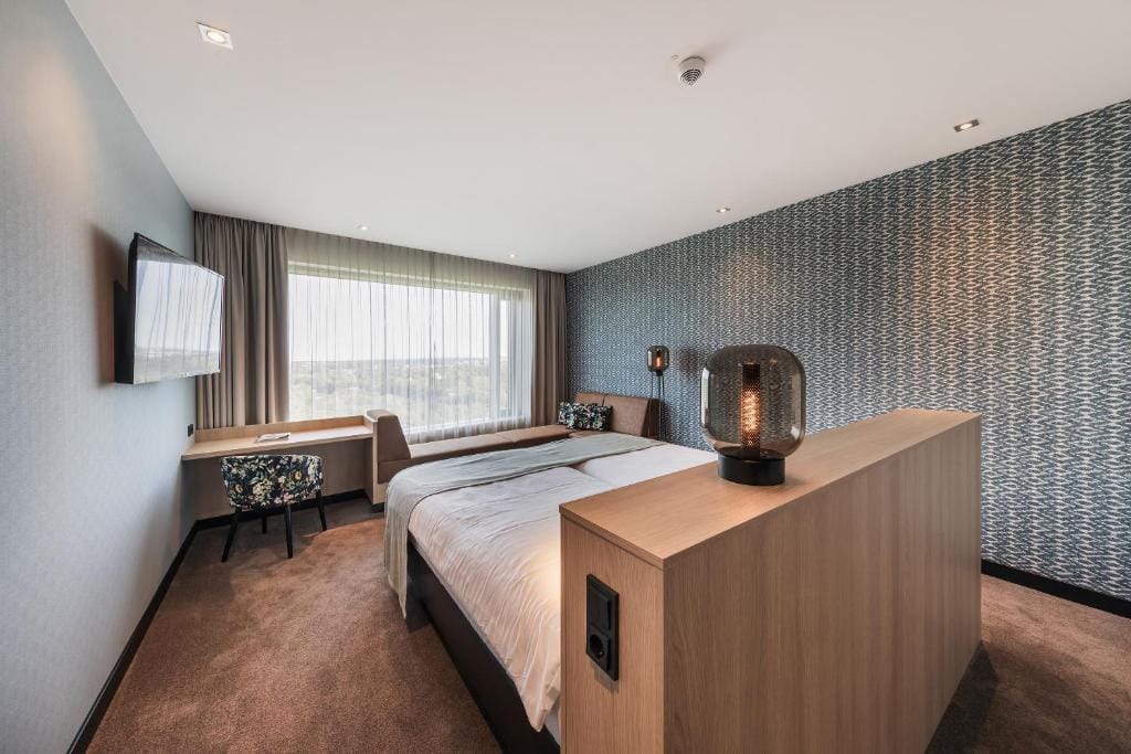 Van der Valk Hotel Düsseldorf - 4-star hotel in Düsseldorf, Düsseldorf - photo 1