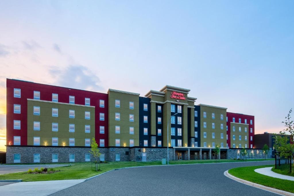 Hampton Inn & Suites Edmonton St. Albert, Ab - 3-star hotel in Edmonton, Edmonton - photo 1
