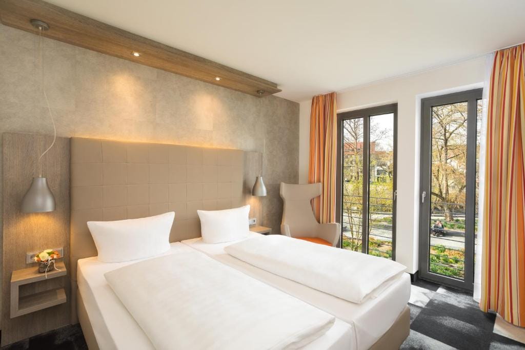 Hotel Krämerbrücke Erfurt - 4-star hotel in Erfurt, Erfurt - photo 1