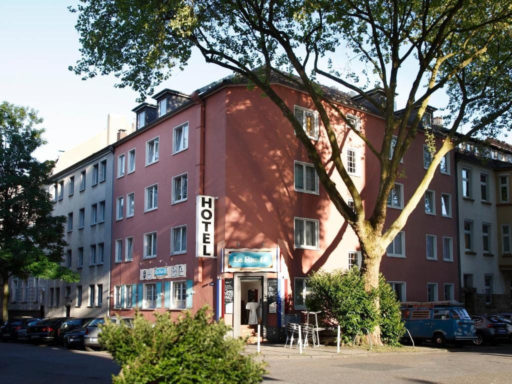 Stadt-gut-Hotel Rheinischer Hof - Hôtel 3 étoiles, Essen, Essen - photo 1