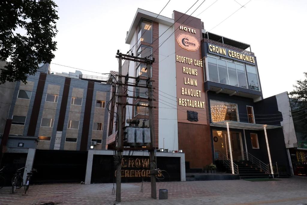 Crown Ceremonies - 3-star hotel in Faridabad, Faridabad - photo 1