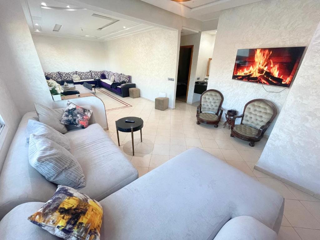 NEW Downtown 2BR Apartment 3 Beds AC, Wi-fi, Terrace With View - null-star hotel in Fez, Fez - photo 1