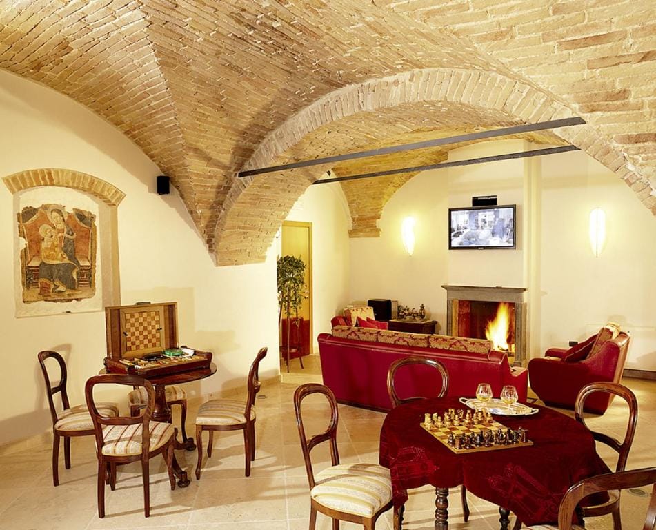 Hotel Italia - Hotel de 3 estrellas en Foligno, Foligno - photo 1