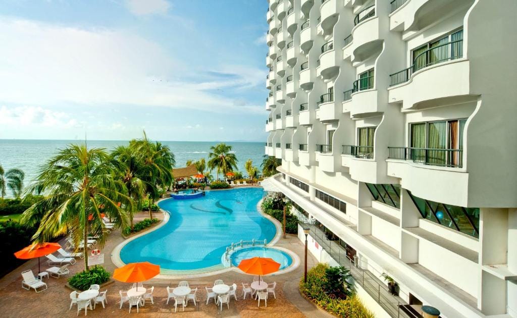 Flamingo Hotel by the Beach, Penang - 4-star hotel in George Town, George Town - photo 1