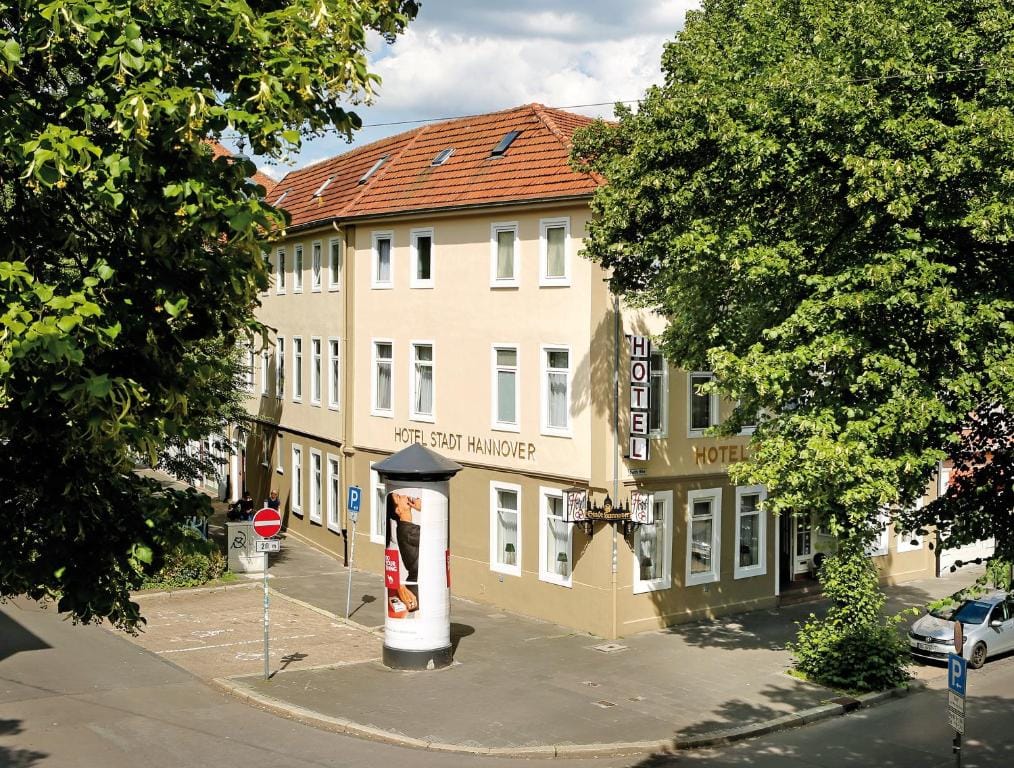 Hotel Stadt Hannover - 3-star hotel in Göttingen, Göttingen - photo 1