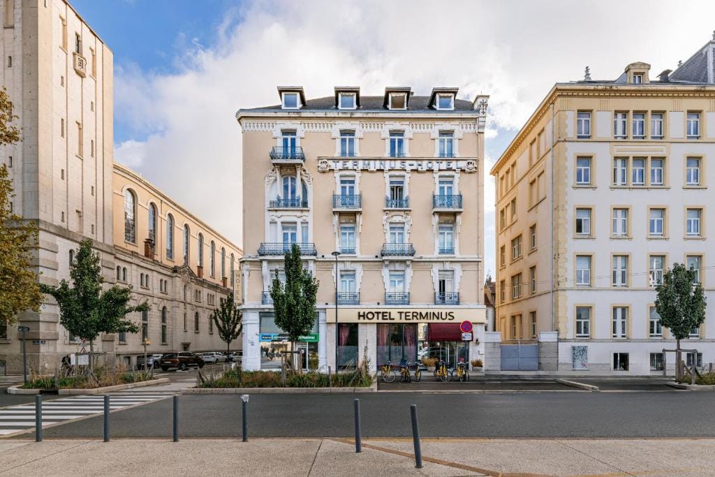 Hôtel Terminus - 3-star hotel in Grenoble, Grenoble - photo 1
