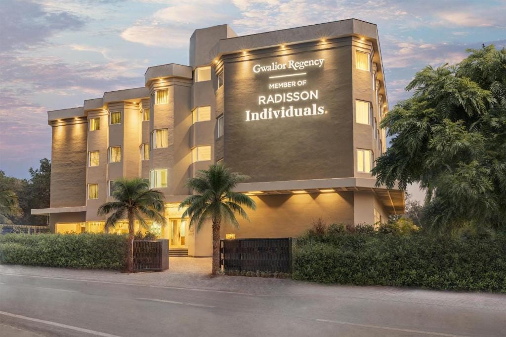 Hotel Gwalior Regency, a member of Radisson Individuals - Hotel de 4 estrelas em Gwalior, Gwalior - photo 1