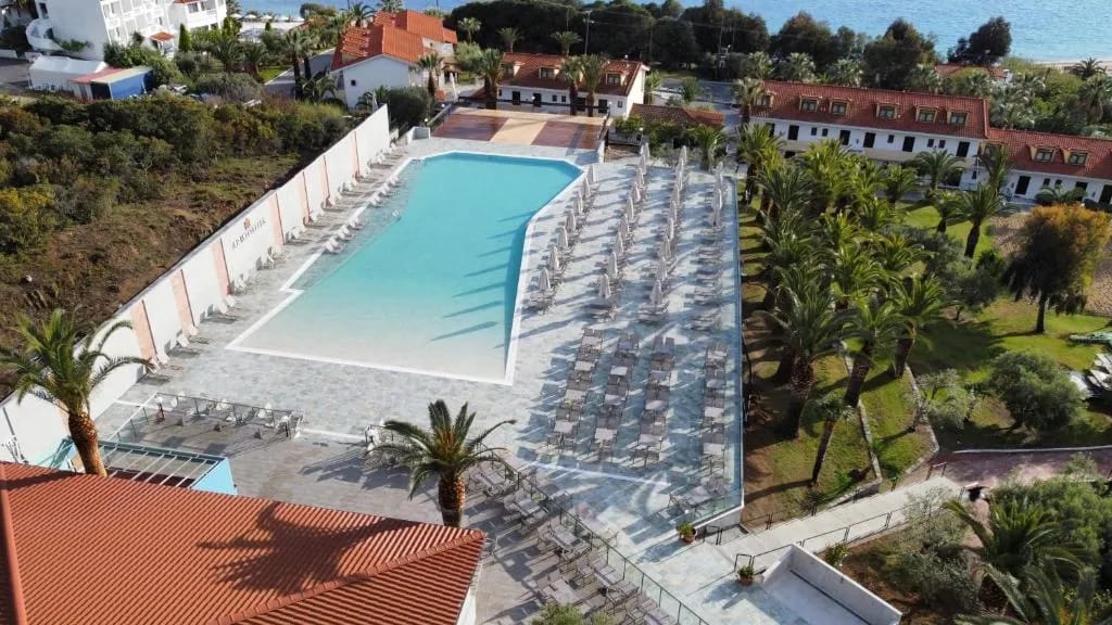 Aristoteles Holiday Hotel And Spa - 4-star hotel in Ouranoupoli, gateway to Mount Athos, Halkidiki - photo 1