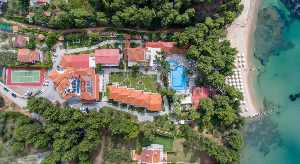 Porfi Beach Hotel - 3-star hotel in Nikiti, Sithonia peninsula, Halkidiki - photo 1