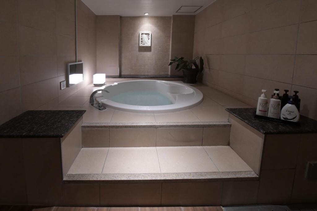 ใใใซ ใฏใฌใข - null-star hotel in Hasuda, Hasuda - photo 1