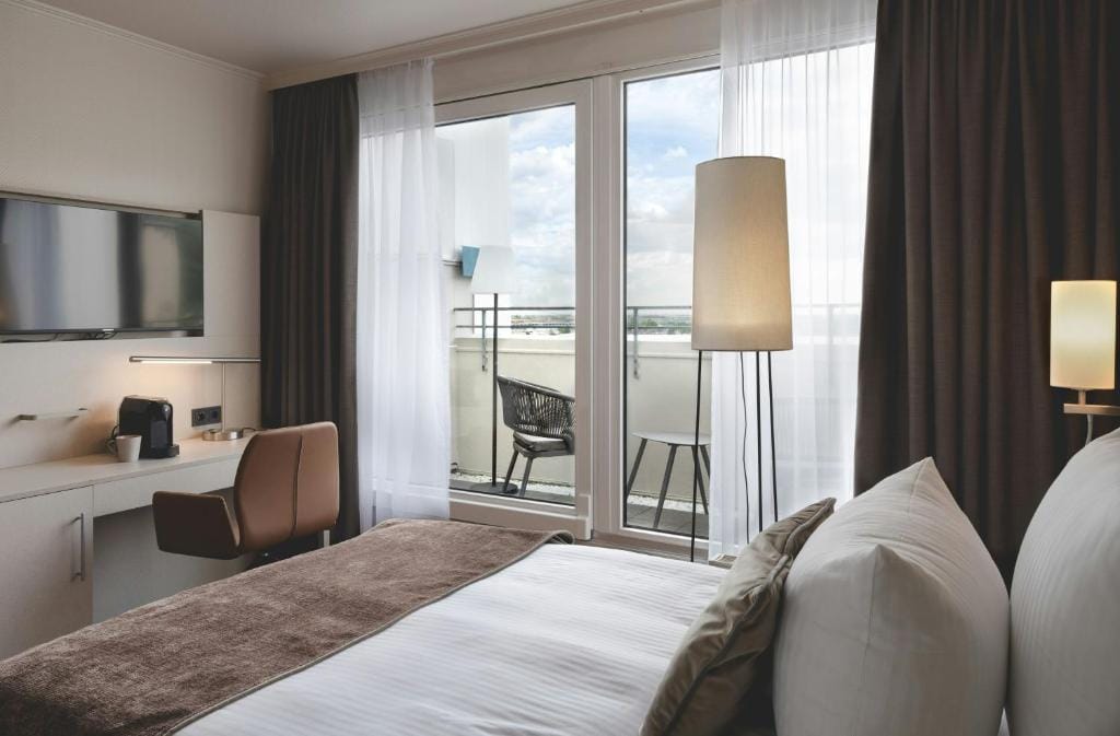 Leonardo Hotel Heidelberg City Center - 4-star hotel in Heidelberg, Heidelberg - photo 1