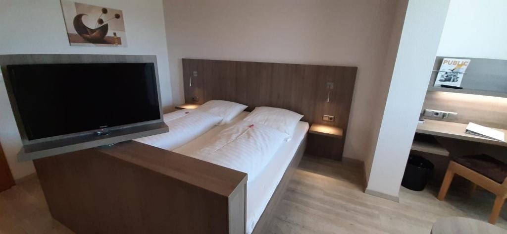 Landgasthof Zur scharfen Ecke - 3-star hotel in Hildesheim, Hildesheim - photo 1